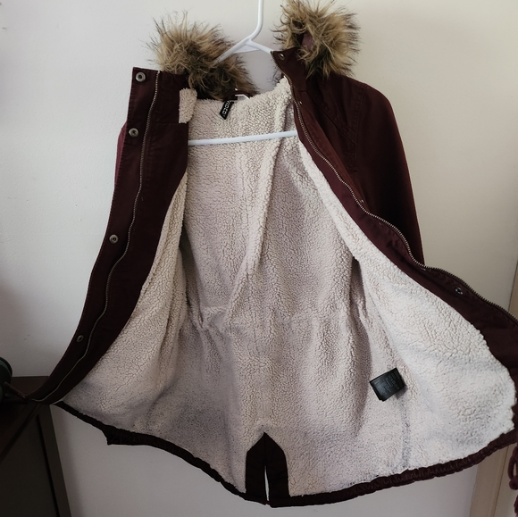 H&M Padded Parka Coat with Faux Fur lined Hood and Sherpa Lining - EUC - Picture 5 of 11